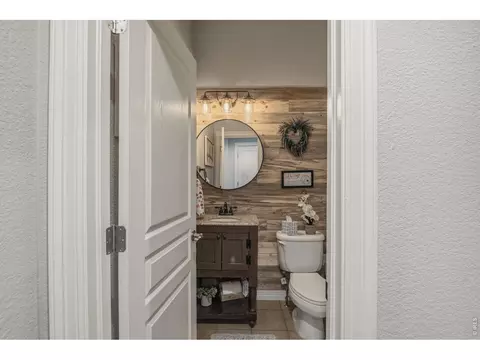Bath - 25042 E Davies Dr, Aurora, CO 80016 photo 1 of 4