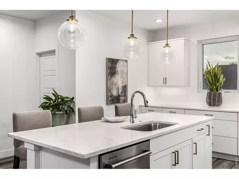 Kitchen - 6820 E Lowry Blvd, Denver, CO 80230 photo 5 of 5