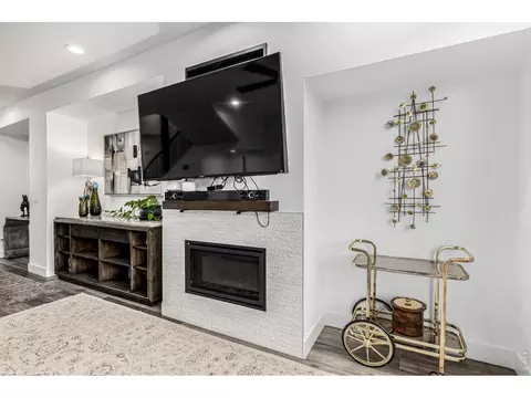 Living - 6820 E Lowry Blvd, Denver, CO 80230 photo 4 of 5