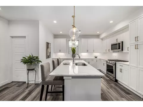 Kitchen - 6820 E Lowry Blvd, Denver, CO 80230 photo 2 of 5