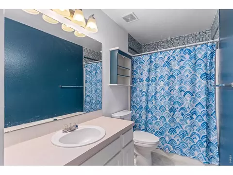 Bath - 320 E Lilac St, Milliken, CO 80543 photo 1 of 1