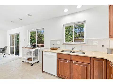 Kitchen - 1425 Judson Dr, Boulder, CO 80305 photo 3 of 3