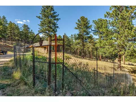 Exterior - 3723 Blue Mountain Trl, Lyons, CO 80540 photo 4 of 13