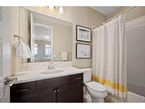 Bath - 7945 E Prairie Meadow Dr, Denver, CO 80238 photo 3 of 5