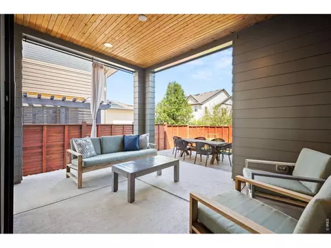 Exterior - 7945 E Prairie Meadow Dr, Denver, CO 80238 photo 2 of 7