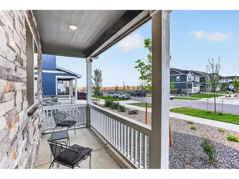 Exterior - 27671 E Byers Ave, Aurora, CO 80018 photo 5 of 10