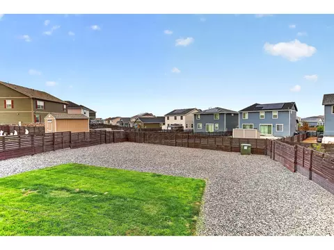 Exterior - 27671 E Byers Ave, Aurora, CO 80018 photo 7 of 10