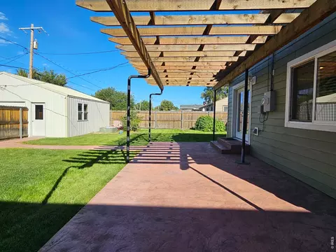 Exterior - 828 Fairhurst St, Sterling, CO 80751 photo 4 of 10