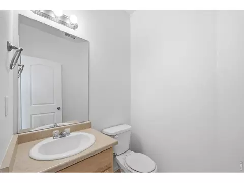 Bath - 354 Shadowbrook Dr, Windsor, CO 80550 photo 4 of 4