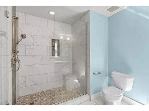 Bath - 810 E Baseline Rd #A, Lafayette, CO 80026 photo 3 of 8