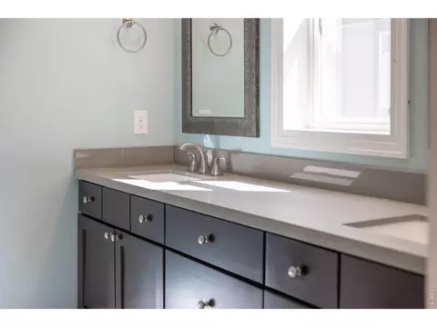 Bath - 810 E Baseline Rd #A, Lafayette, CO 80026 photo 5 of 8