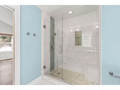 Bath - 810 E Baseline Rd #A, Lafayette, CO 80026 photo 4 of 8