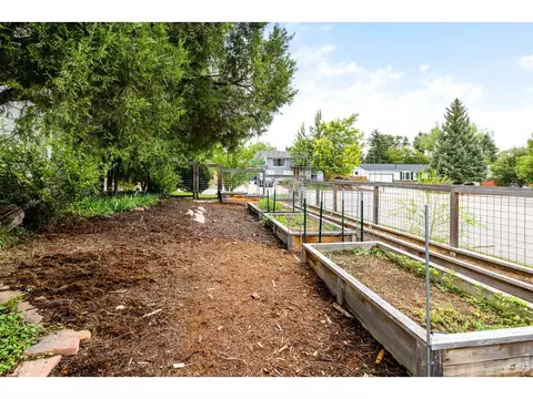 Exterior - 4547 Ashfield Dr, Boulder, CO 80301 photo 2 of 7