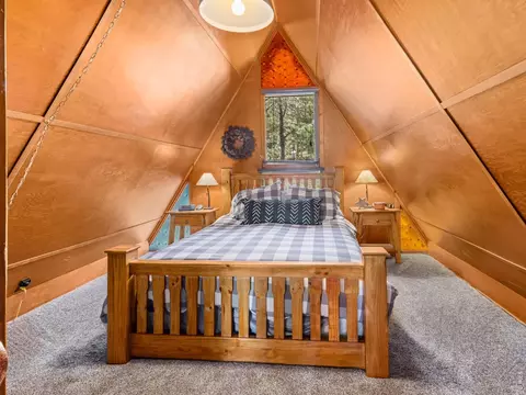 Bedroom - 847 Hemlock Dr, Lyons, CO 80540 photo 1 of 3