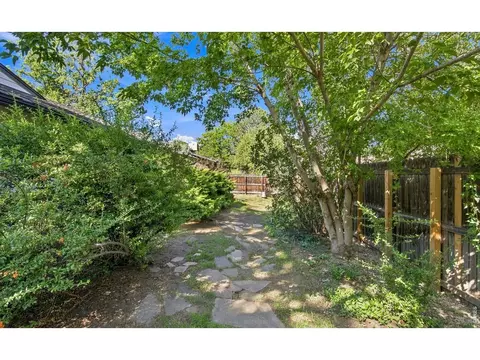 Exterior - 385 Fox Dr, Boulder, CO 80303 photo 4 of 7