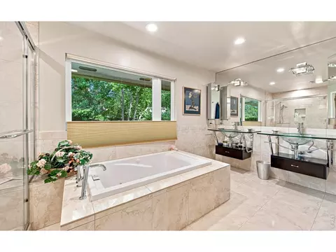 Bath - 385 Fox Dr, Boulder, CO 80303 photo 1 of 6