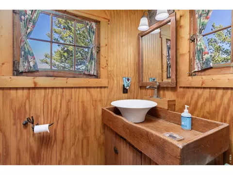 Bath - 105 Observatory Pl, Black Hawk, CO 80422 photo 1 of 2