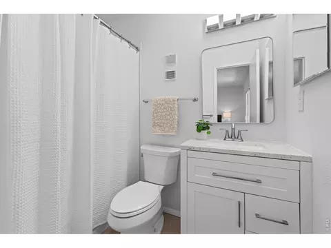 Bath - 3164 29th St, Boulder, CO 80301 photo 1 of 2