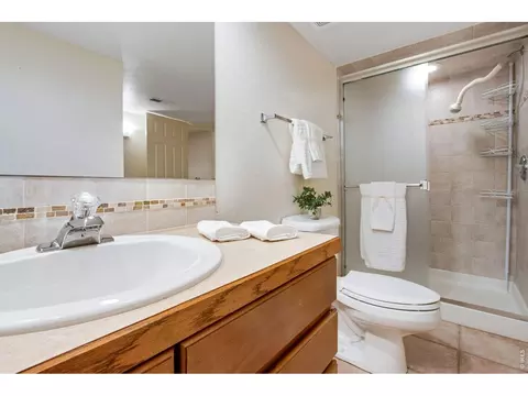 Bath - 1218 Chickadee Ct, Fort Collins, CO 80525 photo 4 of 4