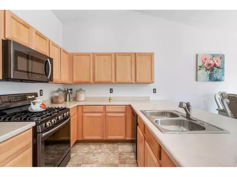 Kitchen - 259 Castle Dr, Severance, CO 80550 photo 4 of 6