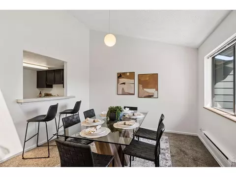 Dining - 2971 Eagle Way, Boulder, CO 80301 photo 3 of 3