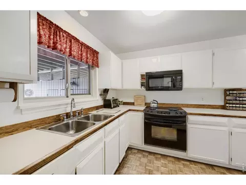 Kitchen - 1510 Chambers Dr, Boulder, CO 80305 photo 1 of 3