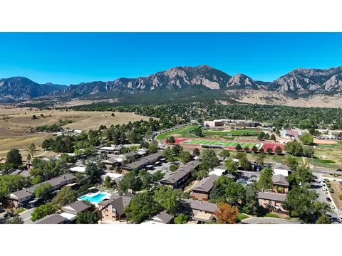 View/Area - 1510 Chambers Dr, Boulder, CO 80305 photo 2 of 4