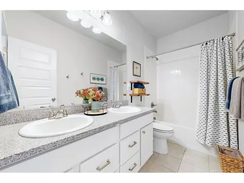 Bath - 360 Capitol Reef St, Berthoud, CO 80513 photo 1 of 5