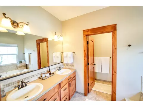 Bath - 1226 Baldridge Dr, Severance, CO 80615 photo 2 of 5