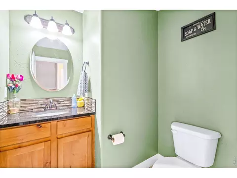 Bath - 1114 Cottontail Ln, Wiggins, CO 80654 photo 1 of 3