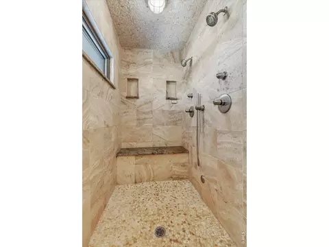 Bath - 3130 Kittrell Ct, Boulder, CO 80305 photo 2 of 5
