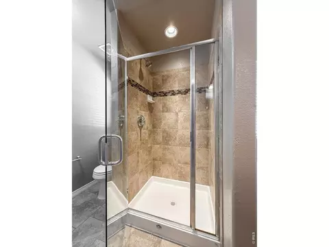 Bath - 2158 Lamborn Ct, Berthoud, CO 80513 photo 3 of 5