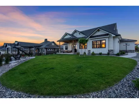 Exterior - 2355 Sugarloaf Rd, Berthoud, CO 80513 photo 4 of 11