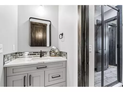 Bath - 2355 Sugarloaf Rd, Berthoud, CO 80513 photo 4 of 6