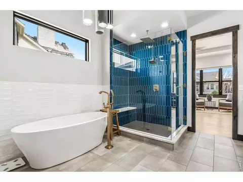Bath - 2355 Sugarloaf Rd, Berthoud, CO 80513 photo 1 of 6