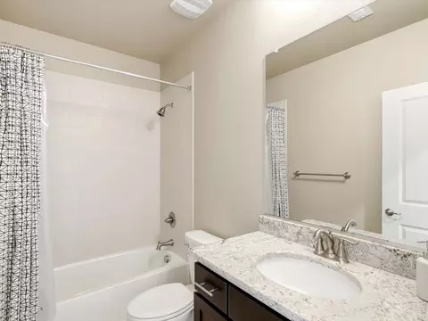 Bath - 778 Wagon Bend Rd, Berthoud, CO 80513 photo 4 of 4