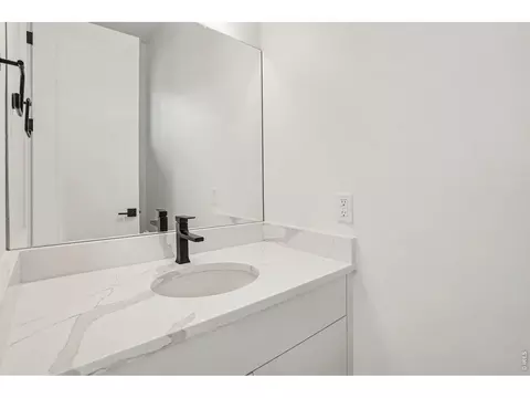Bath - 1150 Violet Ave, Boulder, CO 80304 photo 1 of 4