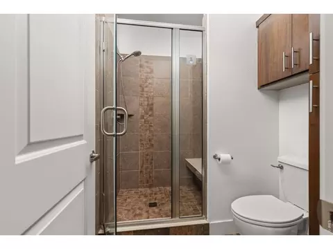 Bath - 102 Kitty Hawk Dr, Windsor, CO 80550 photo 2 of 6