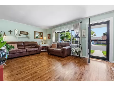Entry Way - 308 West Ave, Brush, CO 80723 photo 1 of 2