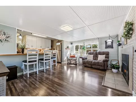 Living - 308 West Ave, Brush, CO 80723 photo 7 of 8