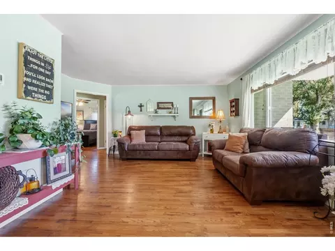 Living - 308 West Ave, Brush, CO 80723 photo 2 of 8