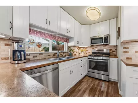 Kitchen - 308 West Ave, Brush, CO 80723 photo 6 of 10