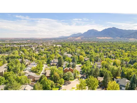 View/Area - 2748 Winding Trail Dr, Boulder, CO 80304 photo 5 of 6