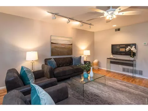 Living - 935 Broadway #103, Boulder, CO 80302 photo 2 of 5