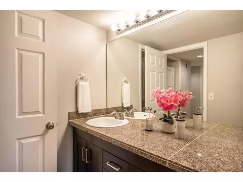 Bath - 935 Broadway #103, Boulder, CO 80302 photo 1 of 2