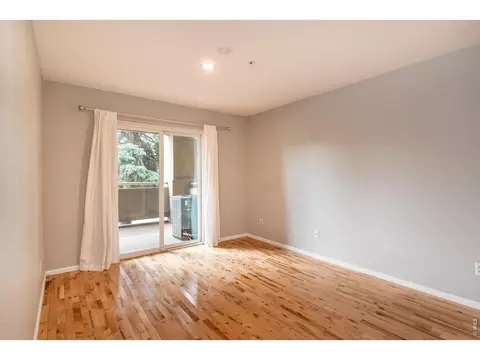 Living - 935 Broadway #103, Boulder, CO 80302 photo 5 of 5