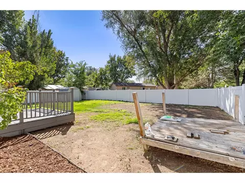 Exterior - 550 10th St, Windsor, CO 80550 photo 8 of 9