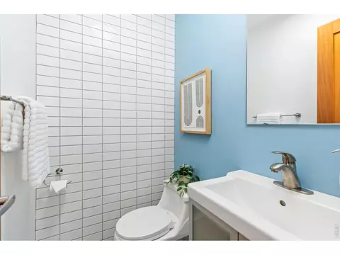 Bath - 3565 19th St, Boulder, CO 80304 photo 1 of 3