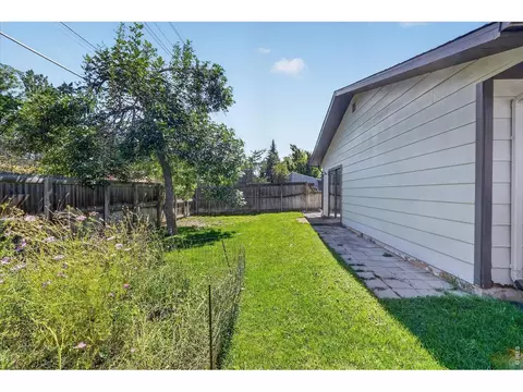 Exterior - 3565 19th St, Boulder, CO 80304 photo 6 of 11