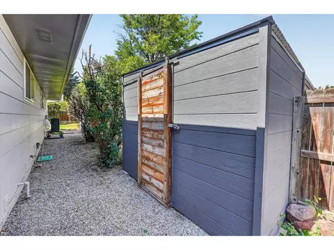 Exterior - 3565 19th St, Boulder, CO 80304 photo 8 of 11